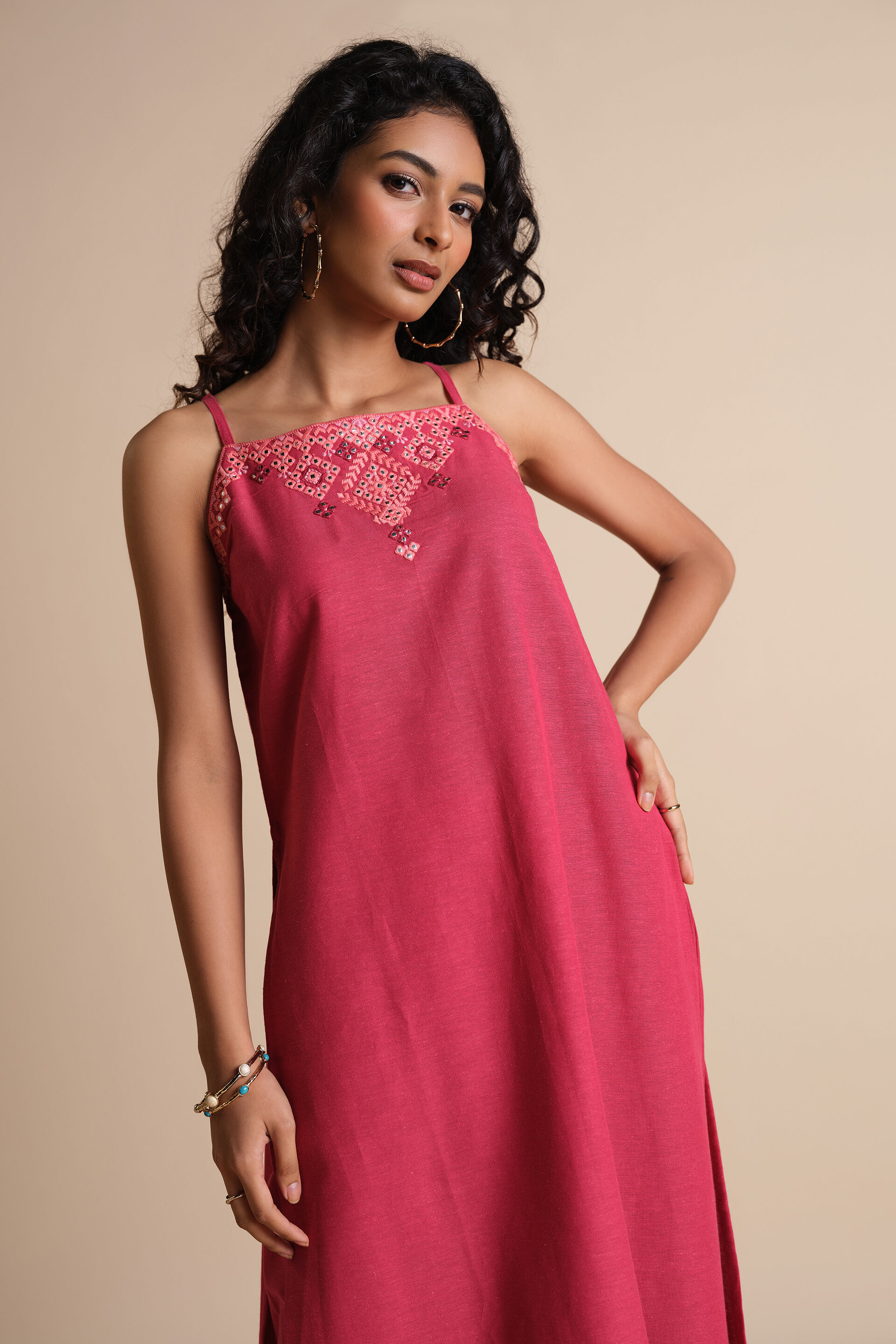 Gulab Red Sleeveless Kurta Set, Red, image 3